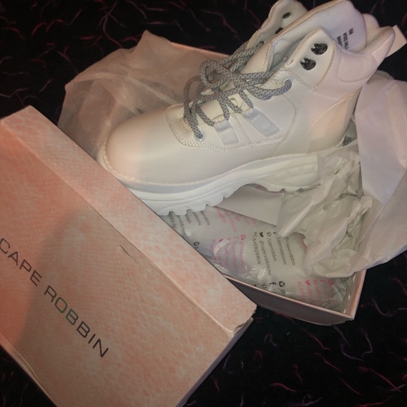 90s Rocker Chunky Lace Up Boots - Picture 3 of 7